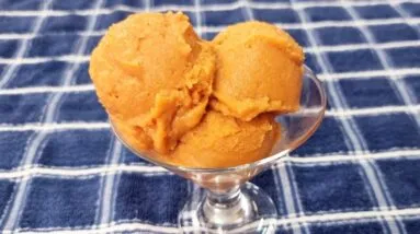 CREMOSO e SAUDÁVEL, Só 4 INGREDIENTES - Sorvete Sem Açúcar, Sem Leite, Fácil e Delicioso!