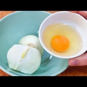 NÃO COMA PÃO, MISTURE OVO CRU COM CEBOLA e você vai VICIAR nessa DELÍCIA!