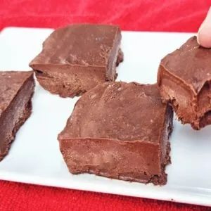 Delícia SEM AÇÚCAR, Só 4 INGREDIENTES e SEM LEITE! O Famoso Sorvete de Cortar! Fácil e Rápido