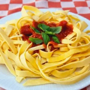 Macarrão ZERO CARBOIDRATOS - FÁCIL, RÁPIDO, BARATO e DELICIOSO! Sem Farinha e Leite (Low Carb)