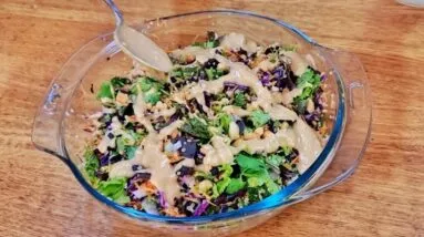 DELICIOSA e EMAGRECE! Salada Completa VEGANA e RICA EM PROTEÍNAS