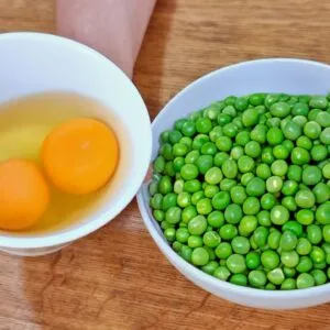 Misture OVO CRU e ERVILHA e vai VICIAR nessa DELÍCIA! Fácil, Rápido, Barato, Sem Trigo e Saudável