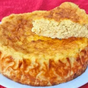 Bolo Molhadinho SEM FARINHA E AÇÚCAR - Só 5 INGREDIENTES e POUCAS CALORIAS - Fácil e Gostoso!