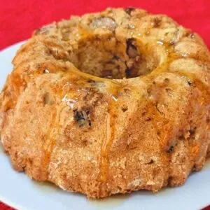 Só 4 INGREDIENTES! Bolo Delicioso SEM FARINHA, AÇÚCAR, LEITE e MANTEIGA - Fácil e Rápido