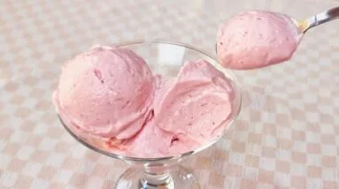 Só 2 MIN, 2 INGREDIENTES, BAIXO EM CARBOIDRATOS e SEM AÇÚCAR! Sorvete Cremoso Fácil e Low Carb