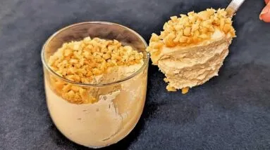 SÓ 2 MIN e 2 INGREDIENTES! Café da Manhã DELICIOSO, SEM AÇÚCAR, Fácil e Saudável - Rico em Proteínas