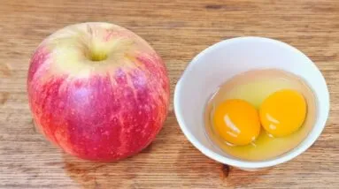 Misture MAÇÃ e OVO CRU e vai VICIAR nessa DELÍCIA! Sem Farinha, Açúcar, Leite e Gordura