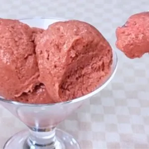 Só 2 INGREDIENTES e amigo do CORAÇÃO! SEM AÇÚCAR e LEITE - Sorvete Cremoso Fácil e Delicioso
