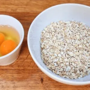 NÃO COMA PÃO, Misture AVEIA e OVO CRU e vai AMAR essa DELÍCIA! Sem Farinha, Fácil, Barato e Saudável