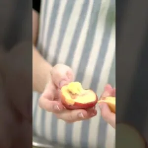 SALADA DELICIOSA COM POUCOS INGREDIENTES #salada #saudavel