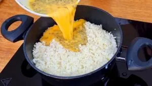 JANTAR SAUDÁVEL que EMAGRECE - Delícia FÁCIL, BARATA e RÁPIDA (Poucas Calorias e Low Carb)