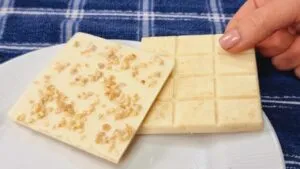 Faça esse Chocolate Branco FÁCIL, BARATO, Delicioso e SEM AÇÚCAR - Derrete na Boca!