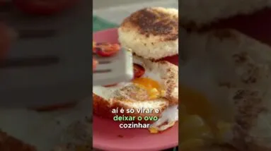 VOCÊ NUNCA COMEU PÃO COM OVO DESSE JEITO 😋