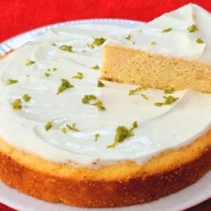 Fácil e quase SEM CARBOIDRATOS! Bolo de Limão Rápido, Fofinho e Saudável (Sem Açúcar e Trigo)
