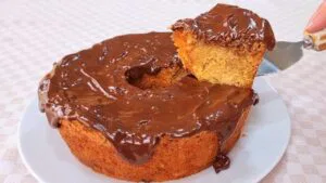 Bolinho SUPER FOFINHO - SEM AÇÚCAR, FARINHA E LEITE - Fácil, Rápido, Barato e Delicioso!