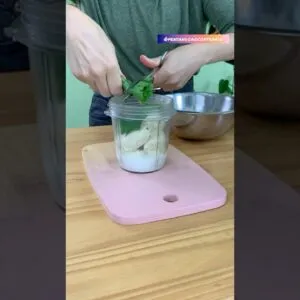 Aprendi a usar no bolo e só faço assim agora! Fica fofinho e saudável! É só elogios!