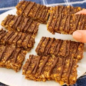 Só 3 INGREDIENTES! BARRINHA SAUDÁVEL - SEM AÇÚCAR, FARINHA e OVO (e Sem FORNO!)