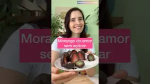 Morango do amor sem açúcar mais saudável! A família inteira ama! #morangodoamor