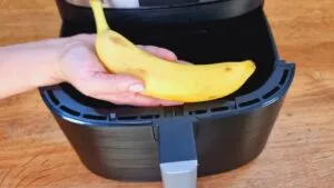 Coloque 1 BANANA na AIR FRYER! Essa Receita Viralizou na Internet - Fácil, Rápida e Saudável