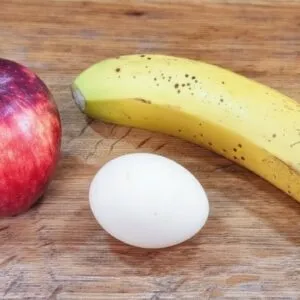 Tem Ovo, Banana e Maçã em Casa? Faça esse BOLO SEM AÇÚCAR e FARINHA -  Muito Gostoso e Saudável