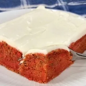 O Famoso BOLO VERMELHO SEM CORANTE! É DELICIOSO! Sem Açúcar, Farinha e Leite! Red Velvet dos Sonhos