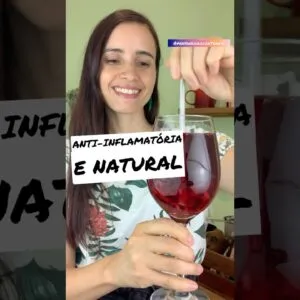 Descobri uma água vermelha com ação anti-inflamatória e natural. Tão fácil! 🌿🎉