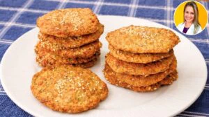 Bolachas CROCANTES RICAS EM PROTEÍNA, quase ZERO CARBOIDRATOS! Deliciosas, Fáceis e Rápidas