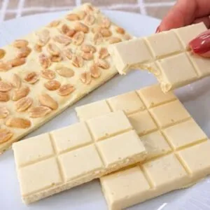 CHOCOLATE BRANCO RICO EM PROTEÍNA - Fácil, SEM AÇÚCAR, Rápido e Delicioso - Derrete na Boca!