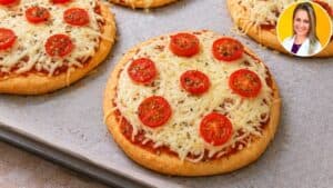 Mini Pizza DELICIOSA, Sem Farinha e Poucos Carboidratos - Muitas Fibras e Proteínas, Fácil e Rápida