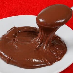 Só 2 INGREDIENTES e 5 MIN!! Brigadeiro de Colher SEM AÇÚCAR E MANTEIGA - Fácil e Delicioso