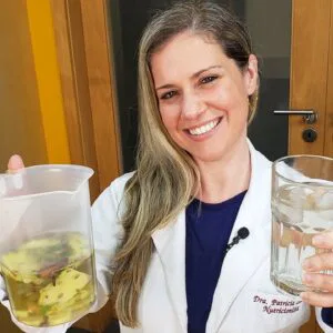 TOME GELADO para DESINCHAR, DIMINUIR BARRIGA e MAIS SAÚDE!