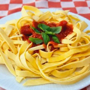 Macarrão ZERO CARBOIDRATOS - FÁCIL, RÁPIDO, BARATO e DELICIOSO! Sem Farinha e Leite (Low Carb)