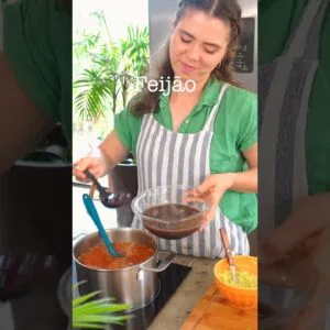 JANTAR EM UMA PANELA SÓ | Chilli con Carne | MARINA MORAIS #shorts
