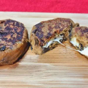 MELHOR QUE CARNE! Hambúrguer Vegetariano FÁCIL, SEM TRIGO e SEM OVO - Saudável, Barato e Recheado