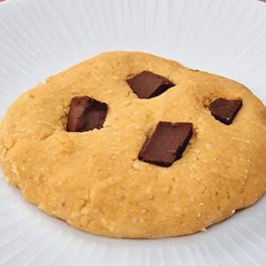 SÓ 2 MINUTOS! Sem Açúcar, Trigo, Leite, Ovo e BAIXO EM CARBOIDRATOS - Biscoito Fácil e Low Carb