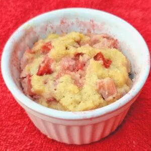 Só 2 MIN, 4 INGREDIENTES e POUCOS CARBOIDRATOS! Delícia SEM TRIGO, AÇÚCAR E LEITE - Bolinho Low Carb