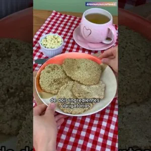 Nunca mais comprei pão! Só aveia e água na frigideira e está pronto!