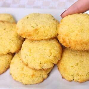 ZERO CARBOIDRATOS e Só 4 INGREDIENTES! Biscoito Fácil e Saudável - Fica PERFEITO! (Low Carb)