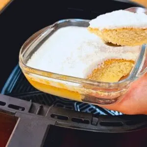Bolo de Coco na AIR FRYER que Viralizou! SEM Farinha, Açúcar e Leite!