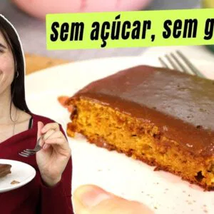 Pare com o açúcar com este bolo de cenoura mais saudável! Fácil demais, é perfeito para o lanche!